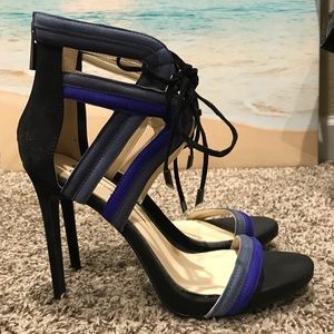 Jessica Simpson heels